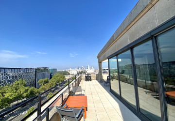 bureau avec terrasse et vue à louer a paris 17 eme